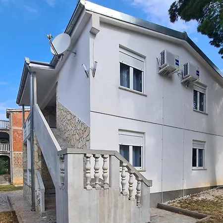 Apartmán Lana - 40 Metara Do Mora Seline